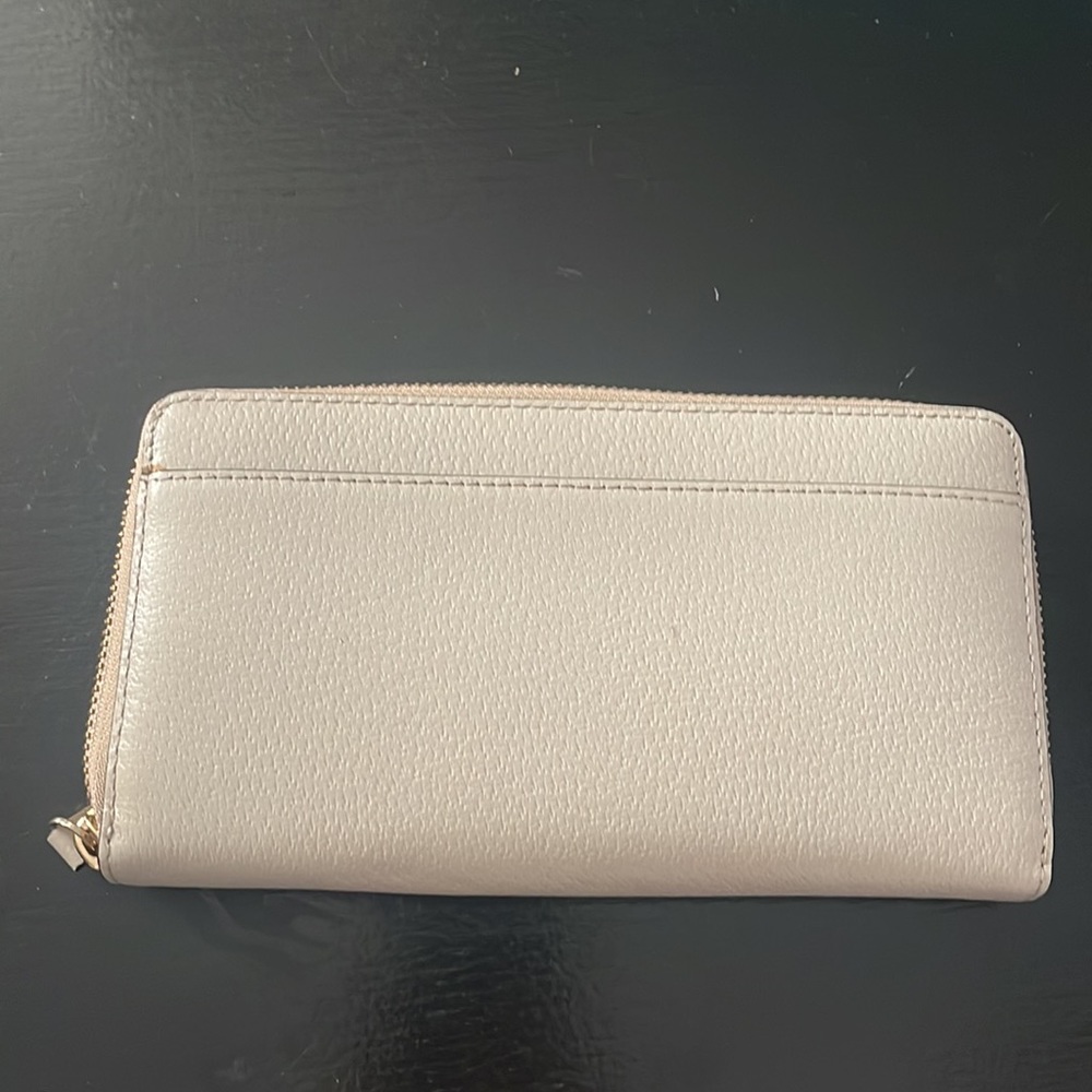 Light gray Kate spade wallet. Used one week. - Picture 2 of 5